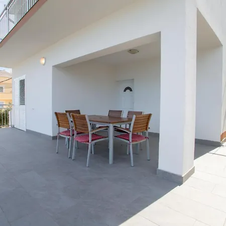 Apartman Marko * 特罗吉尔